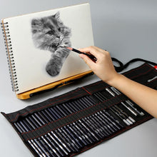 Load image into Gallery viewer, set of sketch pen art supplies