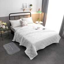 Load image into Gallery viewer, New Solid pink white Bedspread  Summer Quilt
