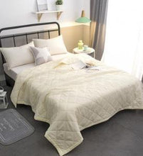 Load image into Gallery viewer, New Solid pink white Bedspread  Summer Quilt
